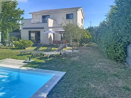 maison contemporaine avec piscine proximité centre de marcy-l'étoile