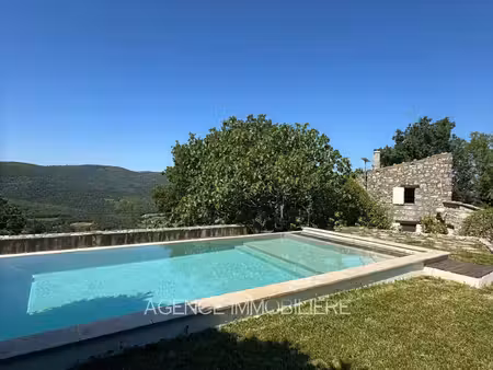 luberon  propriété exceptionnelle avec vue panoramique et piscine en bordure de village