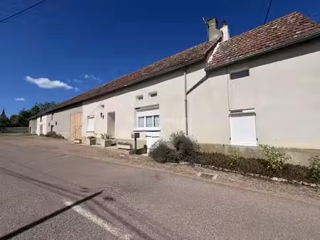 proximite liernais  bel ensemble immobilier