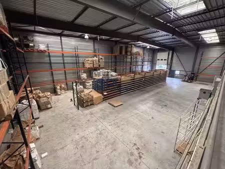 location entrepôt houdan 78550 1126m²
