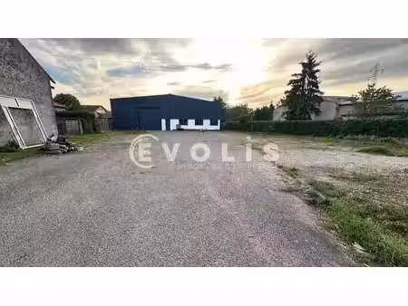 location local d’activités vaulx en velin 69120 550m²