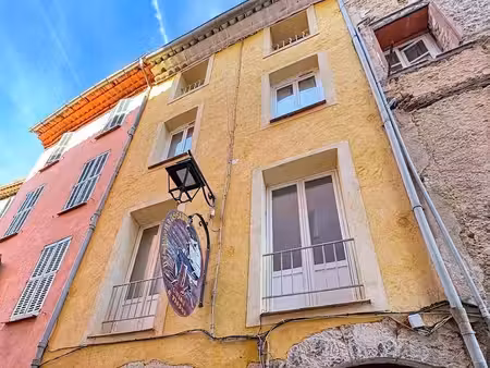 salernes  immeuble de rapport 178 m²  8 pièces  cave