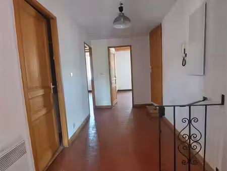 location appartement 3 pièces 62m² trans en provence 83720