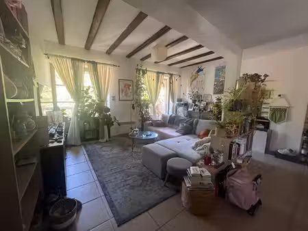 location appartement 3 pièces 83m²