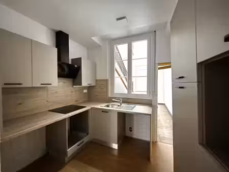 location appartement 4 pièces 81m² st jean pied de port 64220