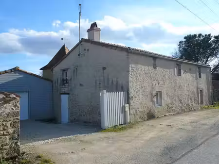 chantonnay  4 km centre ville