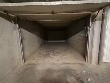 location garage 18 m² à rive-de-gier (42800)
