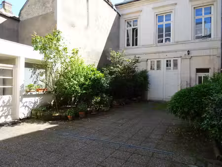 orleans - hyper centre - rue des fauchets - hangar de 35 m2