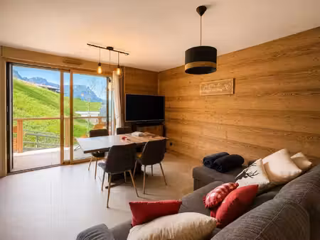 à vendre – superbe t2 à combloux  à proximité des pistes