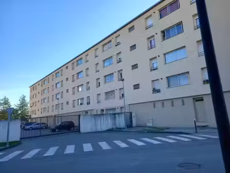 location appartement 3 pièces 64 m² à orange (84100)