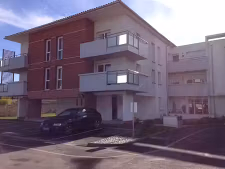 cugnaux centre- appartement t3 en rdc