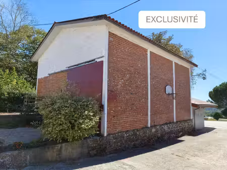 à 5 minutes de langon bâtiment de 120 m2 sur parcelle de 186 m2