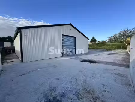 vente locaux professionnels 3 pièces 220 m² à tavaux (39500)  198 000 €
