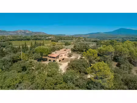 maison saint hippolyte le graveyron 6 pièces 179 m2 avec garage sur 8685 m²