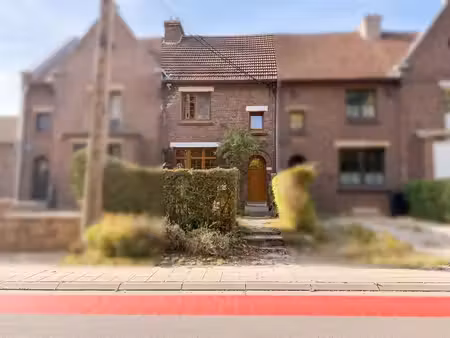 maison 2 façades dans un cadre calme et verdoyant.