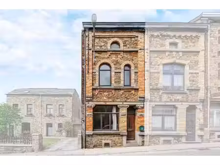 maison 2 façades avec jardin à saint-hubert