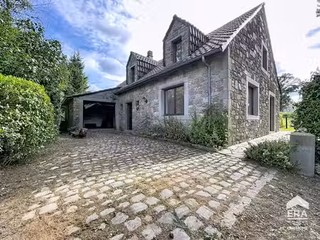 belle maison en pierre à rénover!