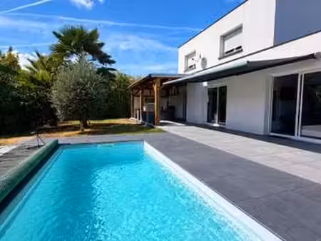 vente maison piscine à caudan (56850) : à vendre piscine / 125m² caudan