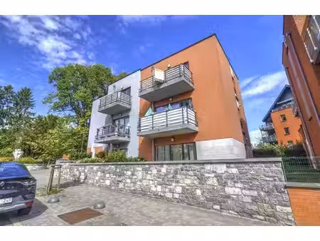 bel appartement 1 chambres avec balcon