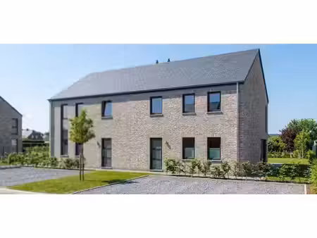 maison 3 façades à vendre proche de bastogne