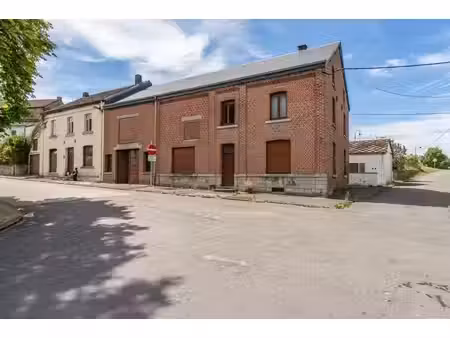 maison avec jardin  garage et potentiel d’aménagement