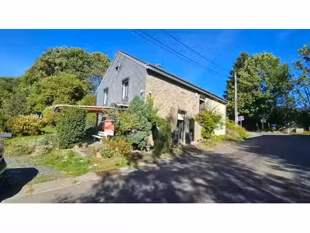 agréable propriété en pierre à langlire (gouvy)
