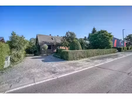villa à renover à proximité du centre de marche-en-famenne