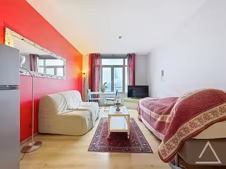 ixelles – studio lumineux avec ascenseur