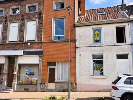 maison à rénover avec jardin - a saisir !