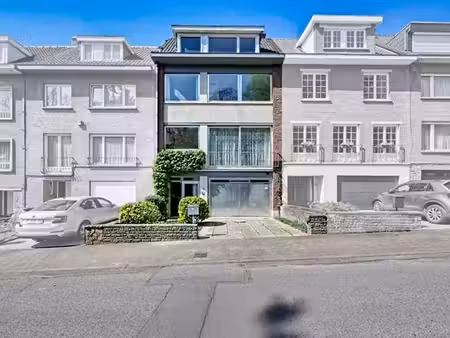 forest - maison à vendre de 239 m² - peb : e