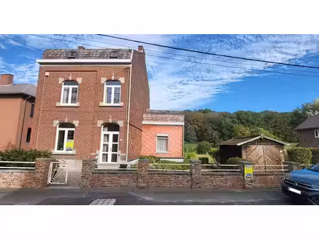 sur 12 a maison à rénover + terrain en zone d'habitat