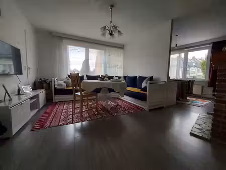 appartement 1 chambre aménagé en 2 - petite copropriété