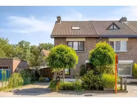 maison semi-mitoyenne avec jardin ensoleillé