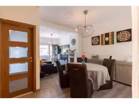 maison familiale 3-4 chambres et jardin