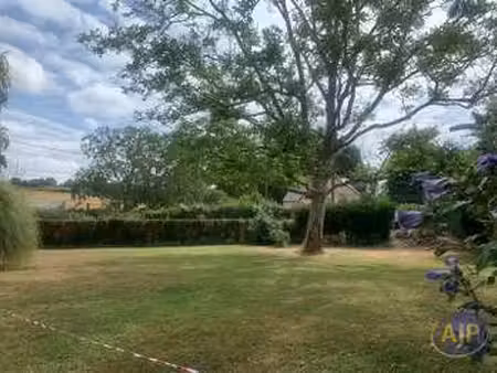 vente terrain à segre (49500) : à vendre / 659m² segre