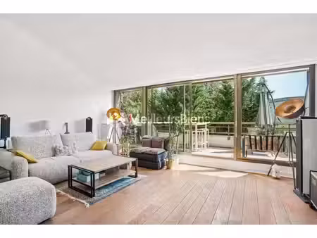 beau duplex en dernier étage avec terrasse et 3 chambres