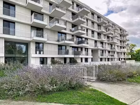 appartement moderne à deux chambres à tirlemont