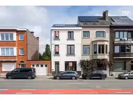 top gerenoveerde gezinswoning met 5 slaapkamers en epc a