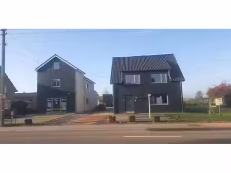 bien commercial à vendre à alken pour € 695.000