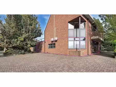 bien commercial à louer à mol pour € 1.200 avec 1 chambre à coucher