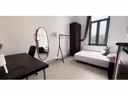 kot-chambre à louer à liège pour € 350