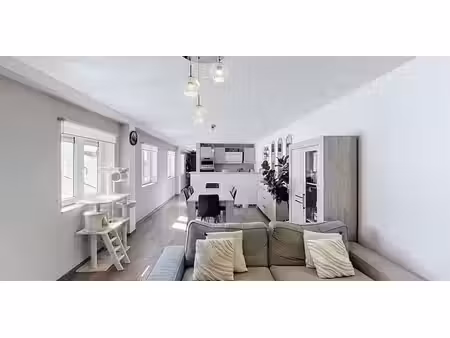 appartement à louer à dinant pour € 700 avec 1 chambre à coucher
