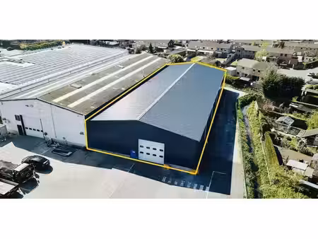 entrepôt à louer à zedelgem pour € 2.969