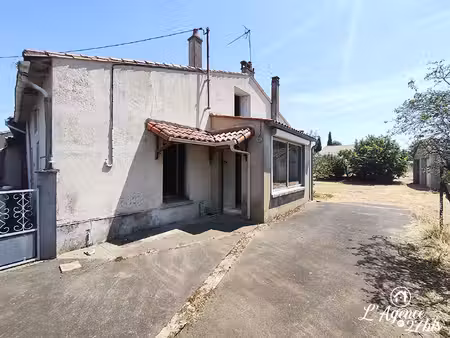 beauvoir sur niort - maison à rénover  3 chambres