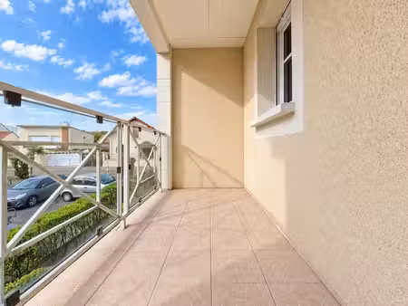 location appartement 1 pièce 30 m² à carrières-sous-poissy (78955)