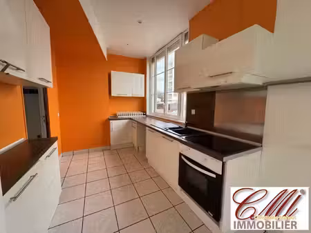 location appartement 4 pièces 100 m² à vitry-le-françois (51300)