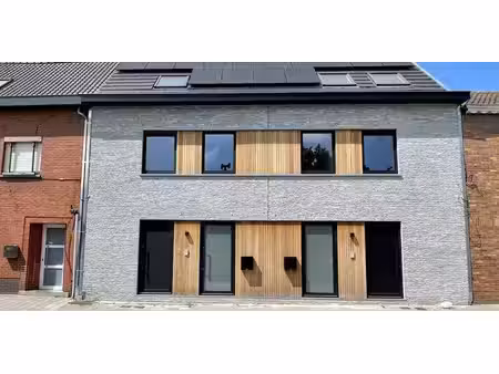 maison à louer à oostakker pour € 1.500 avec 4 chambres à coucher