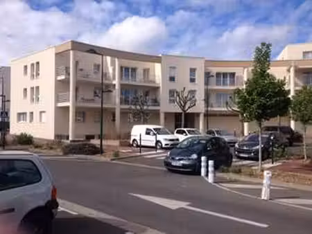 location appartement t1 à plaisir (78370) : à louer t1 / 25m² plaisir