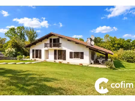 saint pierre d'irube  maison familiale de 185 m²