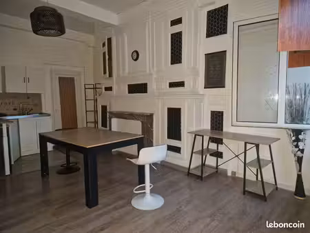 studio meublé